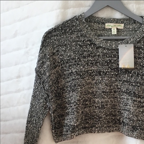 Urban Outfitters Tops - Urban Outfitters Crop Knit